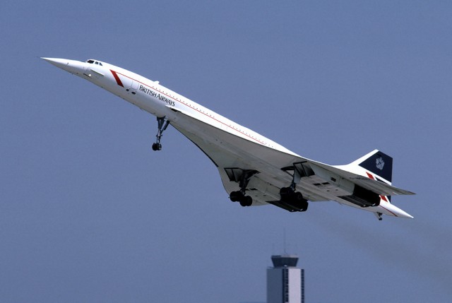 British_Airways_Concorde_G-BOAC_03